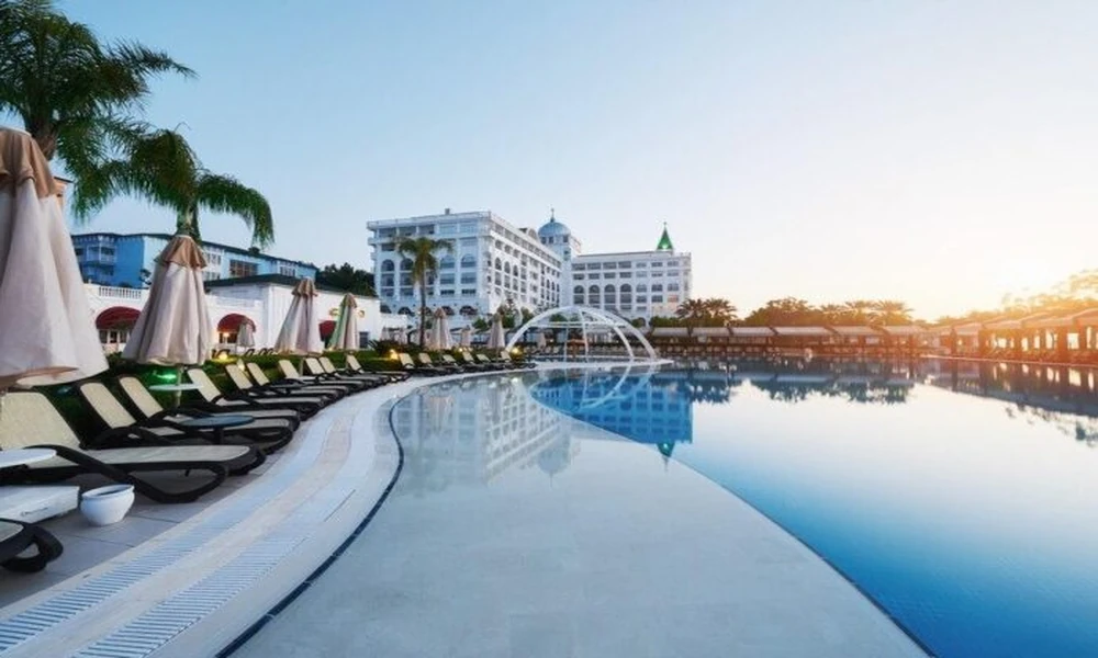 How Bangkok Luxury Hotel Enhances Guest Comfort